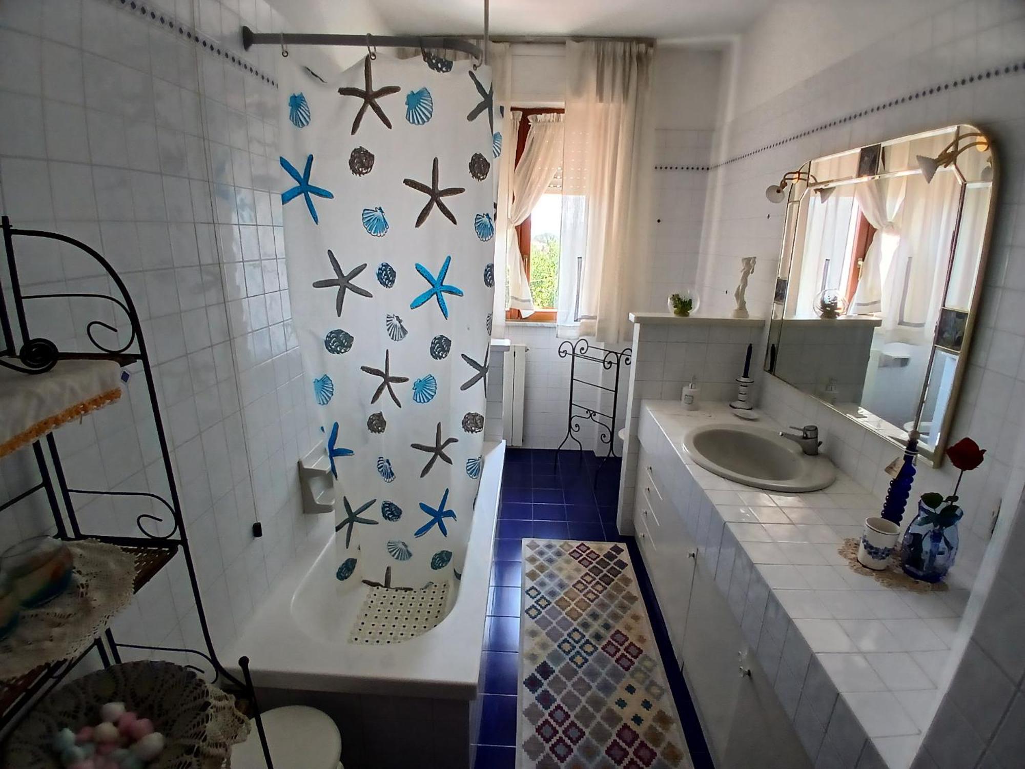 Il Melograno B&B With Private Bathrooms Aulla Exterior foto